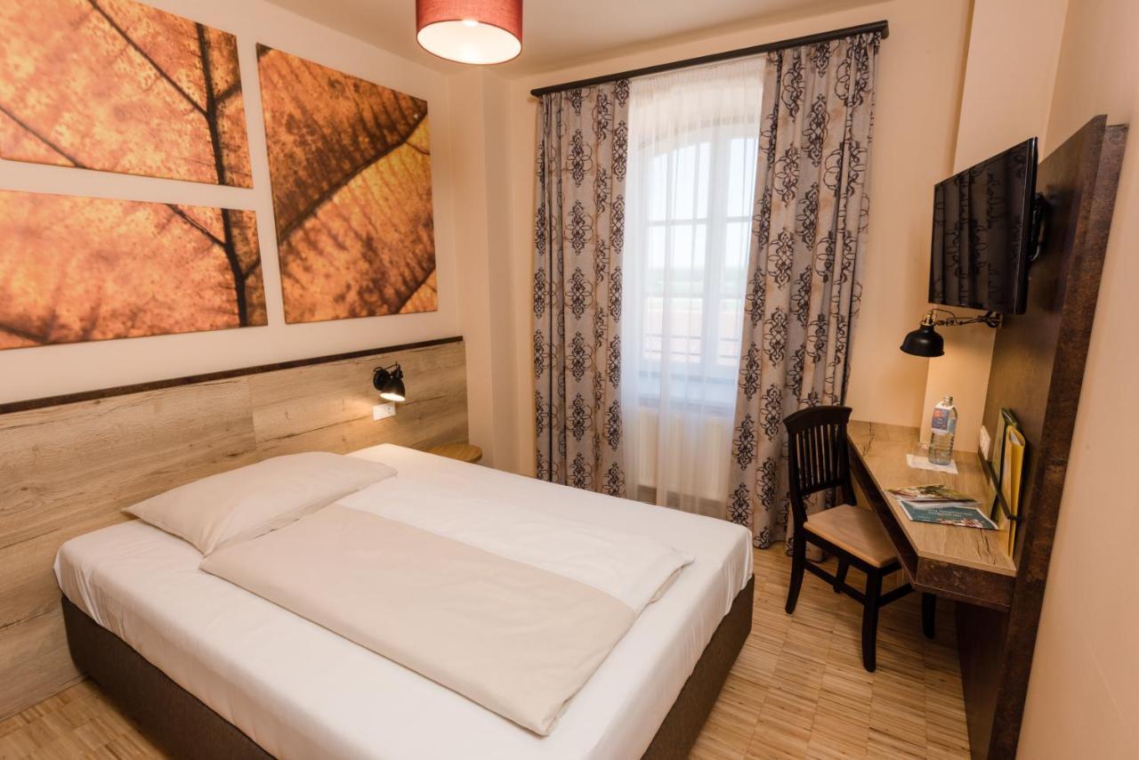 Jufa Hotel Fuerstenfeld Eksteriør bilde