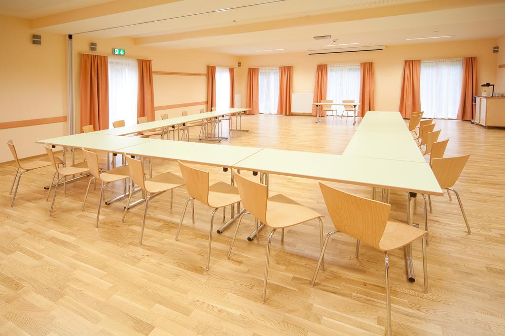 Jufa Hotel Fuerstenfeld Eksteriør bilde